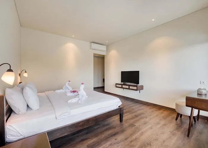 Bukit Senja Ungasan 3br With Pool & Sunset Views