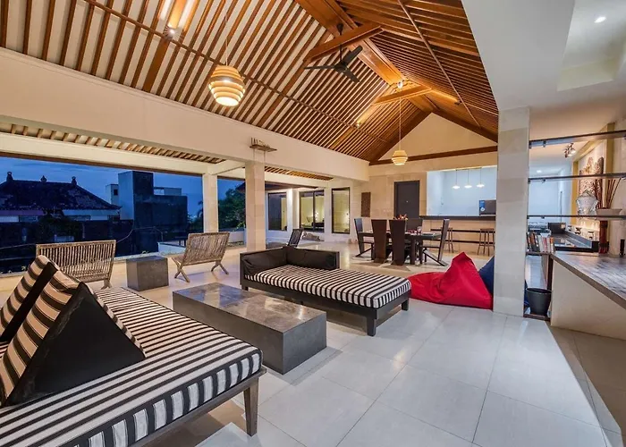 Villa Bukit Senja Ungasan 3br With Pool & Sunset Views Uluwatu